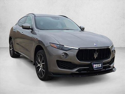 Used 2017 Maserati Levante S image 3