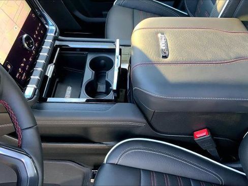 New 2026 GMC Yukon AT4 Ultimate AWD/4WD image 11