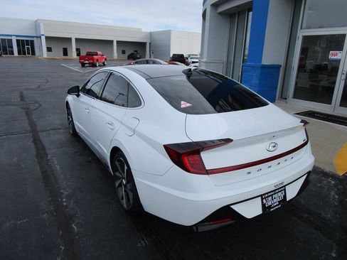 Used 2022 Hyundai Sonata SEL Plus image 3