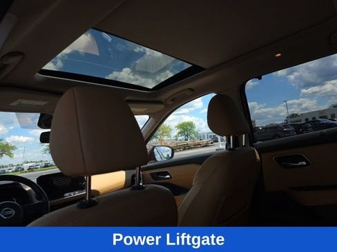 Used 2021 Nissan Rogue Platinum FWD image 9