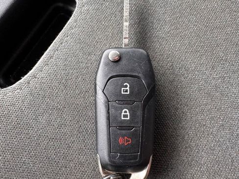 Used 2025 Ford F250 XLT image 30