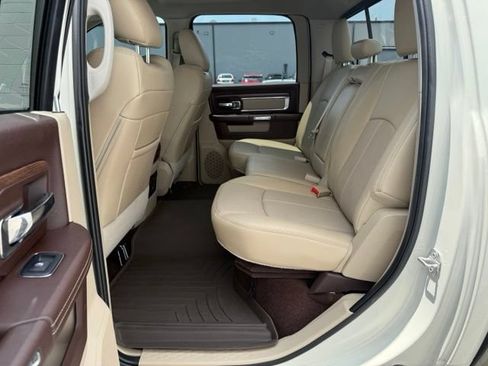 Used 2017 RAM 1500 Laramie w/ Convenience Group AWD/4WD image 27