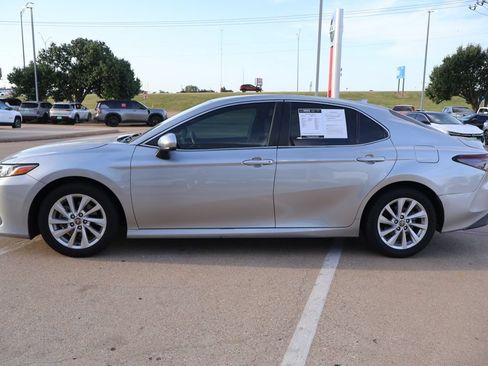 Used 2021 Toyota Camry LE FWD image 2
