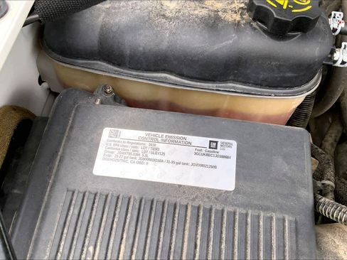 Used 2018 Chevrolet Silverado 1500 LT w/ Texas Edition image 33