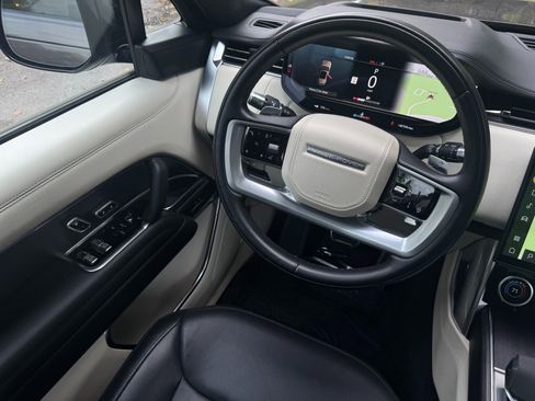 Used 2022 Land Rover Range Rover SE image 58