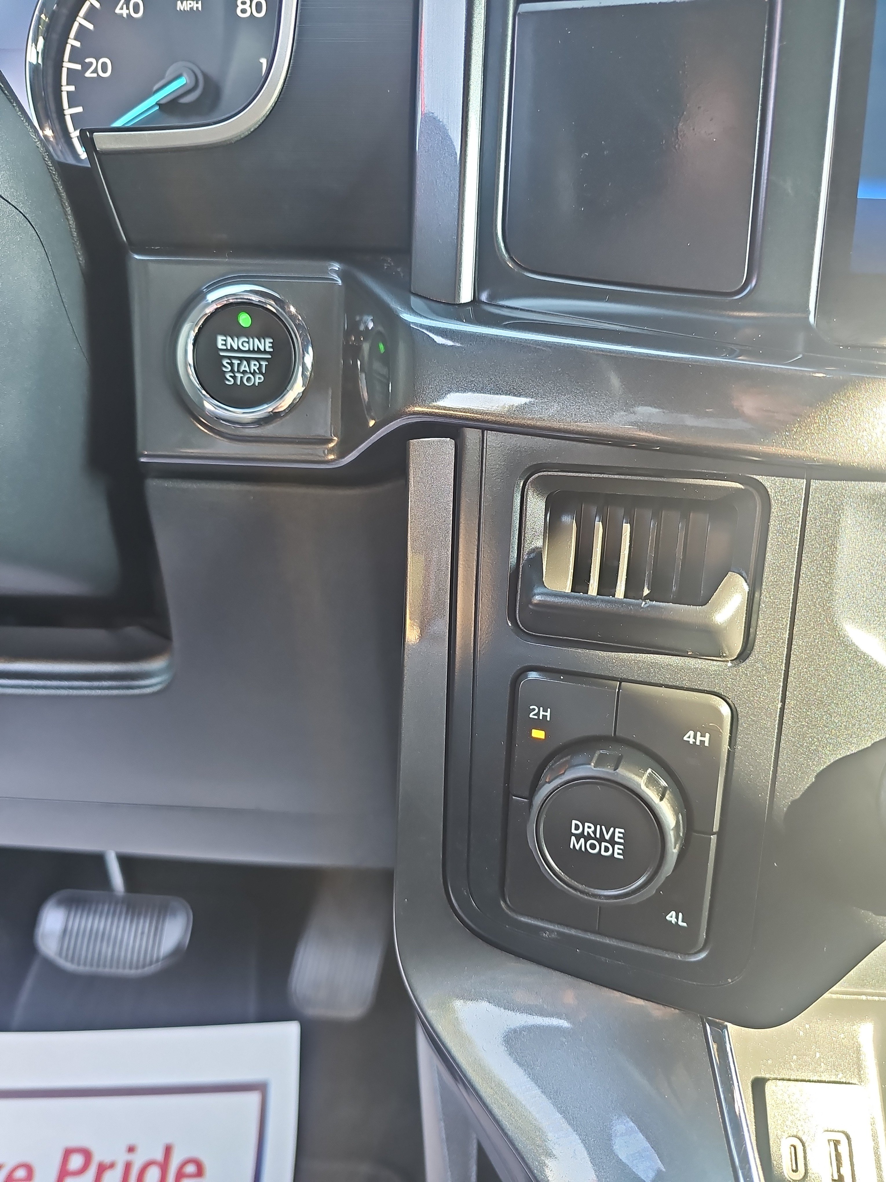 Used 2022 Ford F150 XLT w/ Equipment Group 302A High AWD/4WD image 30