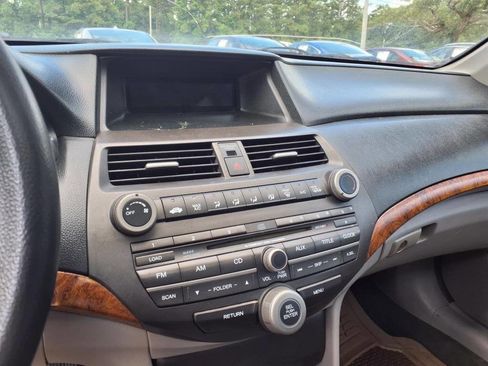 Used 2011 Honda Accord EX image 15