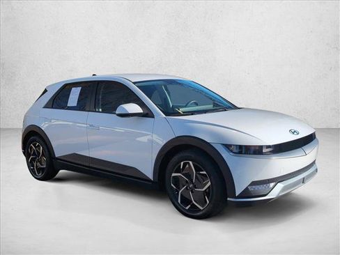 Certified 2024 Hyundai Ioniq 5 SEL image 3