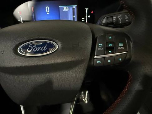 Used 2023 Ford Escape ST-Line w/ Tech Pack #1 AWD/4WD image 17