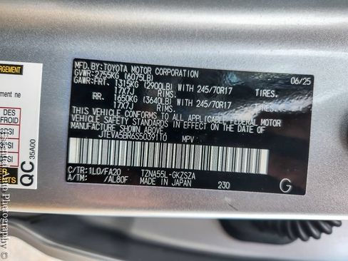 Used 2025 Toyota 4Runner SR5 AWD/4WD image 22