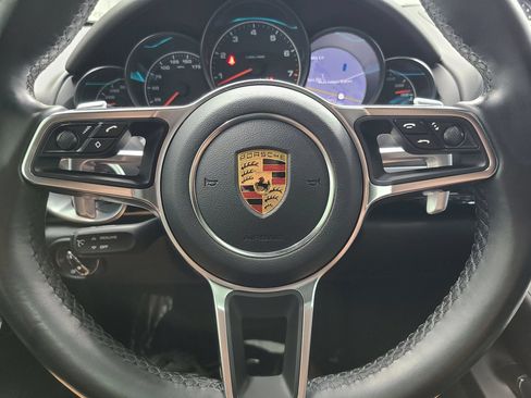 Used 2017 Porsche Cayenne AWD/4WD image 28