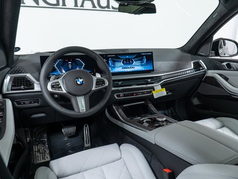 New 2026 BMW X7 xDrive40i w/ M Sport Package image 16