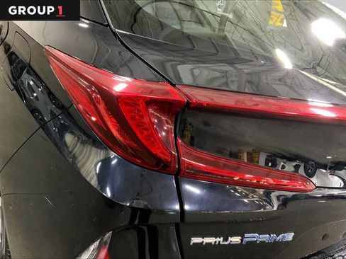 Certified 2021 Toyota Prius Prime XLE FWD image 29