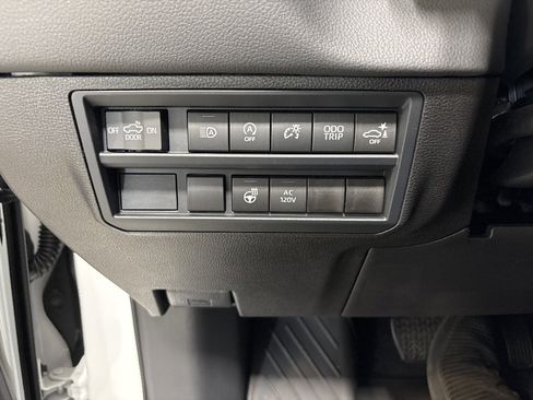 New 2026 Toyota Tundra Limited AWD/4WD image 17