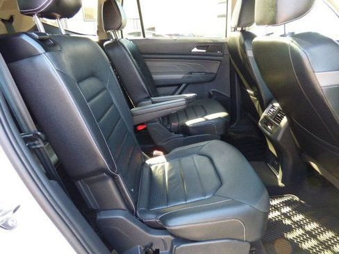 Used 2021 Volkswagen Atlas SEL Premium image 7