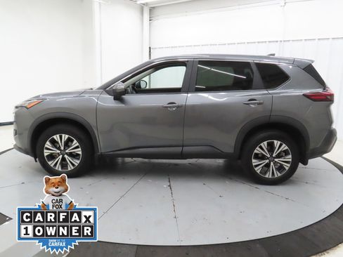 Used 2023 Nissan Rogue SV image 6