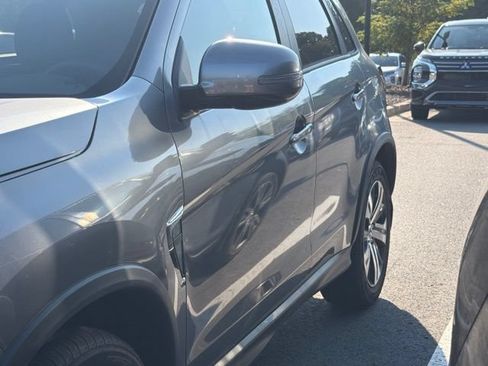 Used 2025 Mitsubishi Outlander Sport AWD image 5