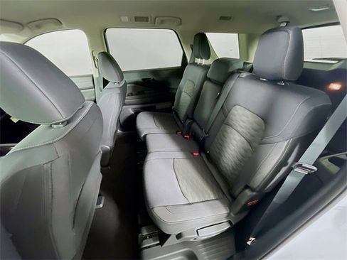 New 2025 Nissan Pathfinder SV image 14