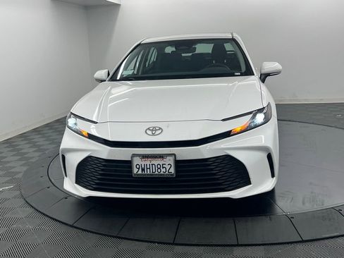 Used 2026 Toyota Camry LE image 5