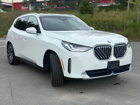 Certified 2026 BMW X3 xDrive30i w/ Premium Package AWD/4WD image 8
