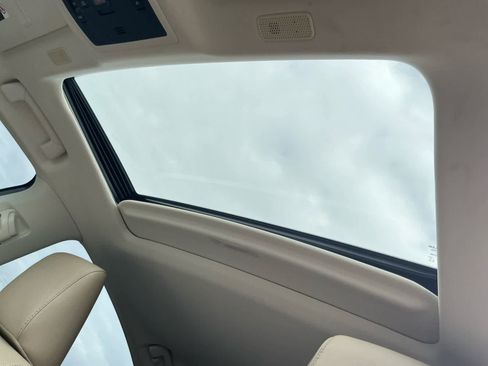 Used 2021 Lexus ES 350 w/ Premium Package image 16