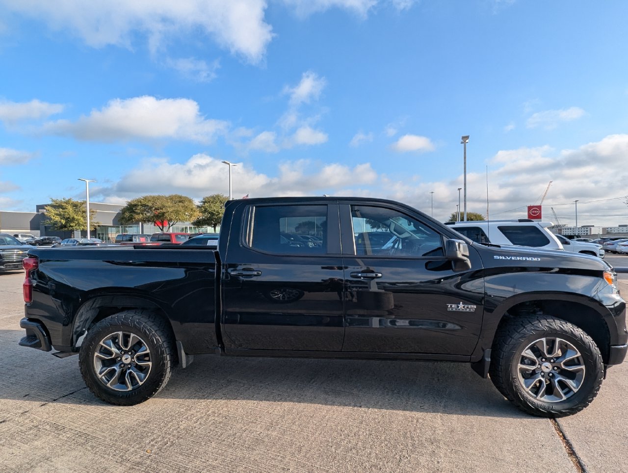 Used 2023 Chevrolet Silverado 1500 RST w/ Texas Edition Plus RWD image 3