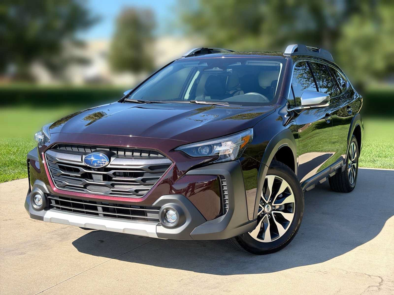 Used 2024 Subaru Outback Touring AWD/4WD image 1