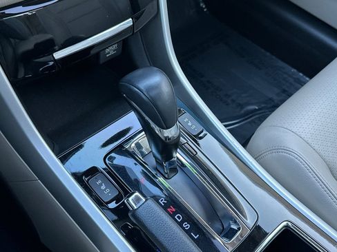 Used 2017 Honda Accord EX-L image 20