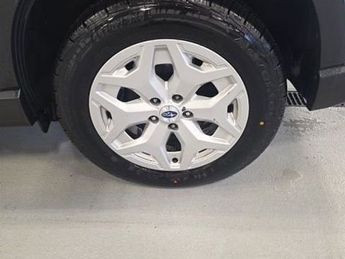 Used 2021 Subaru Forester image 8