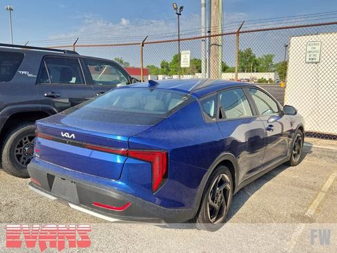 Used 2025 Kia K4 EX FWD image 2