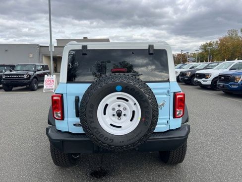 New 2025 Ford Bronco Heritage Edition image 4