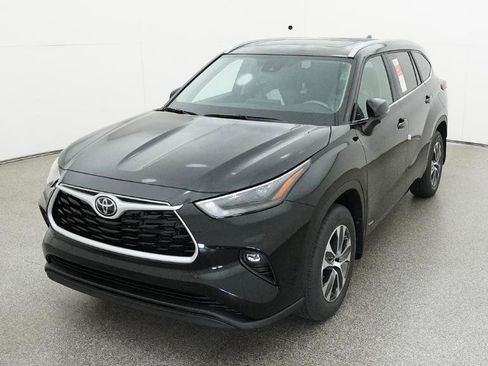 New 2026 Toyota Highlander XLE image 19