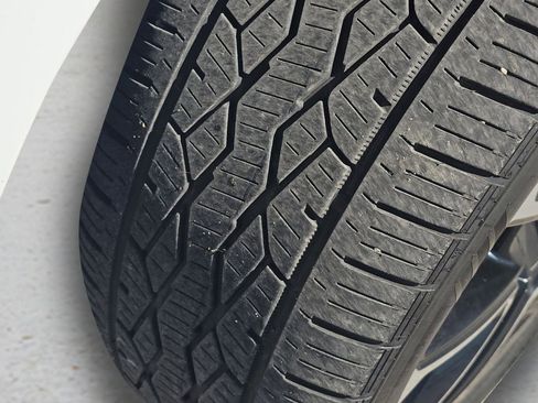 Used 2022 Chevrolet Suburban RST w/ Luxury Package image 18