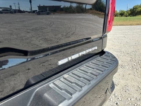 Used 2023 GMC Sierra 3500 Denali w/ Denali Ultimate Package AWD/4WD image 16