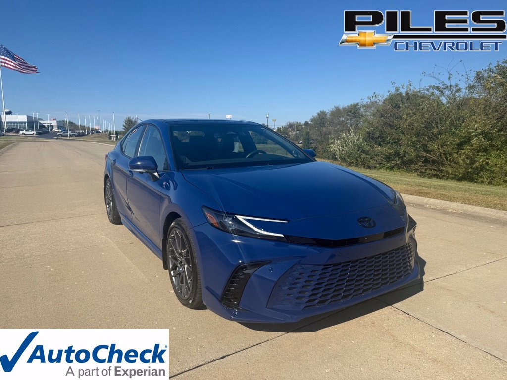 Used 2025 Toyota Camry XSE w/ Premium Plus Package FWD image 1