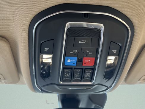 Used 2021 Jeep Grand Cherokee L Limited w/ MOPAR Finishing Package image 24