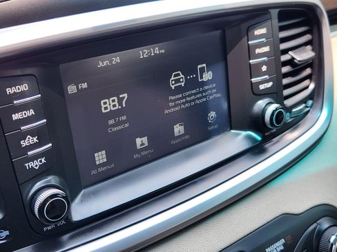 Used 2020 Kia Sorento LX AWD/4WD image 19