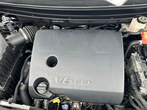 Certified 2022 Chevrolet Traverse LS image 33