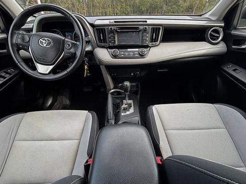 Used 2017 Toyota RAV4 XLE image 13