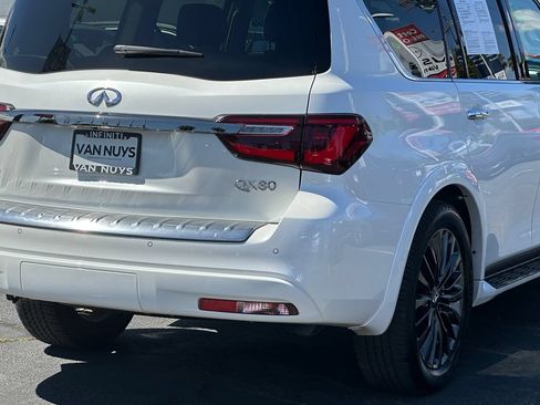 Used 2024 INFINITI QX80 Premium Select w/ Cargo Package AWD/4WD image 8