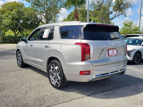 Used 2022 Hyundai Palisade Calligraphy w/ Cargo Package FWD image 7