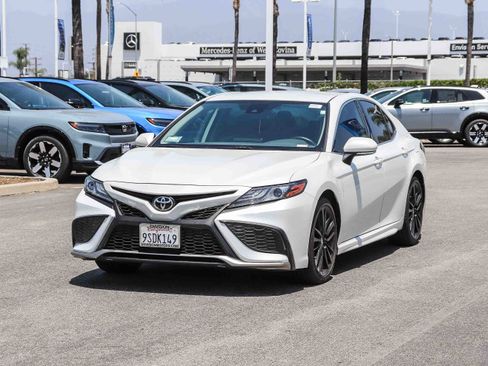 Used 2022 Toyota Camry XSE w/ Carpet Mat Package (TMS) FWD image 3
