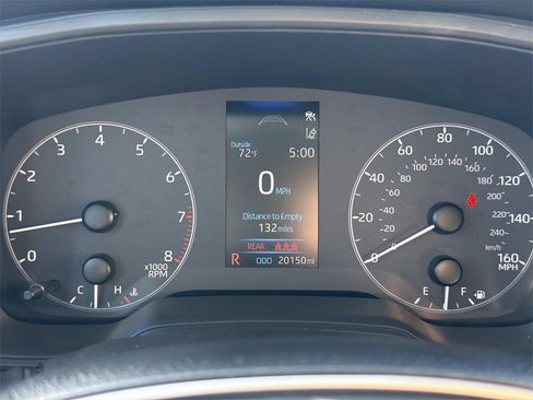 Used 2024 Toyota Corolla Cross LE image 29