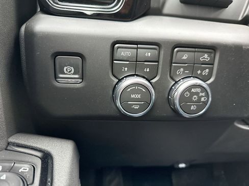 New 2026 GMC Sierra 1500 AT4 w/ AT4 Premium Package image 18