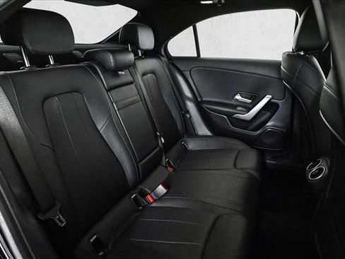 Used 2019 Mercedes-Benz A 220 A 220 image 21