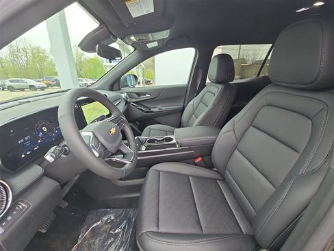 New 2025 Chevrolet Equinox LT w/ Convenience Package II image 20