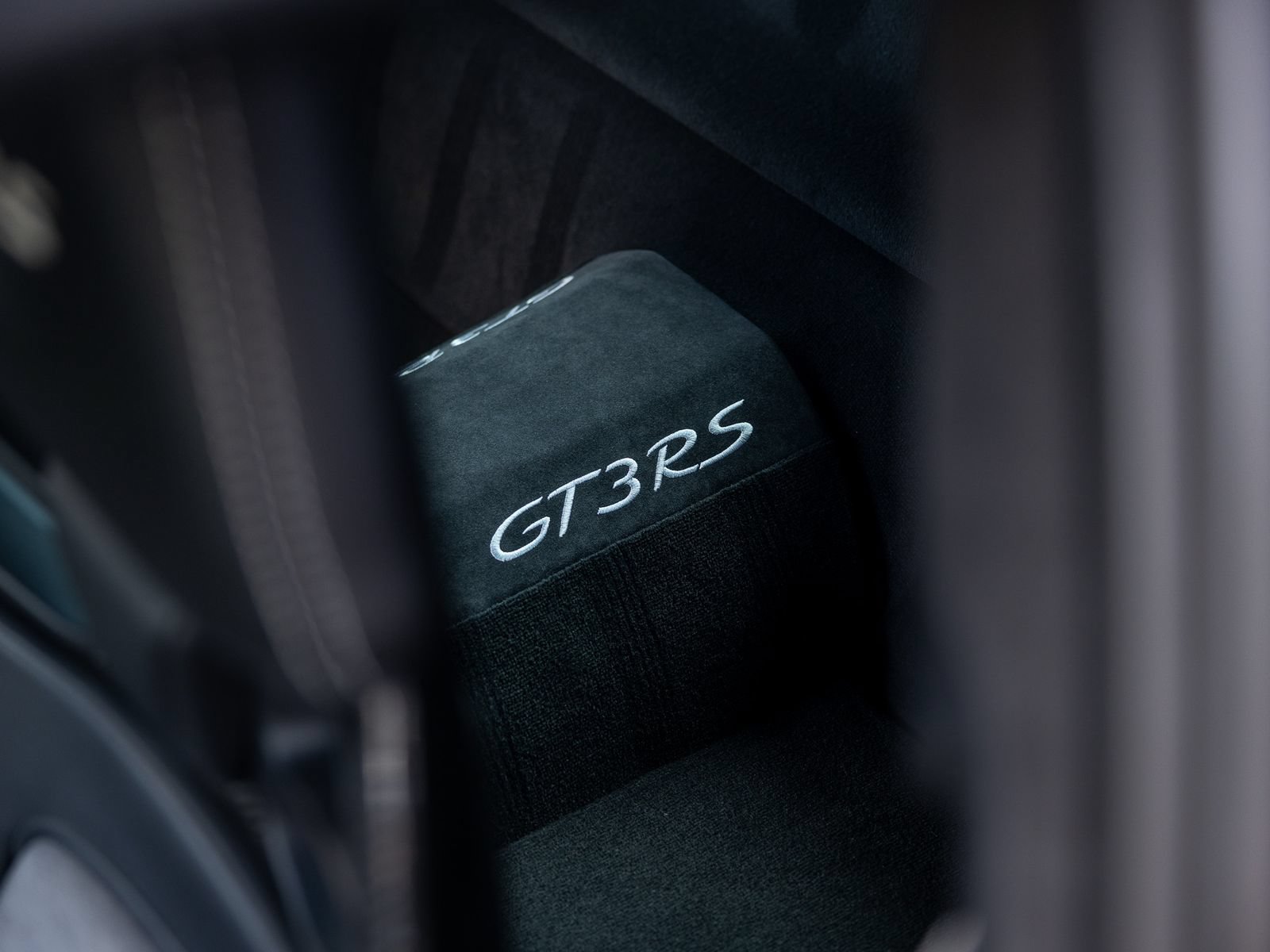 Certified 2016 Porsche 911 GT3 RS RWD image 44