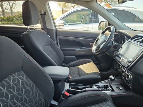 Used 2024 Mitsubishi Outlander Sport LE image 8