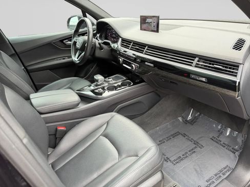 Used 2019 Audi Q7 3.0T Prestige w/ Prestige Package AWD/4WD image 34
