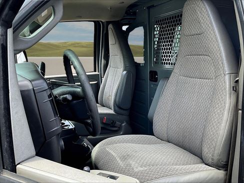 Used 2020 GMC Savana 2500 w/ Driver Convenience Package RWD image 14